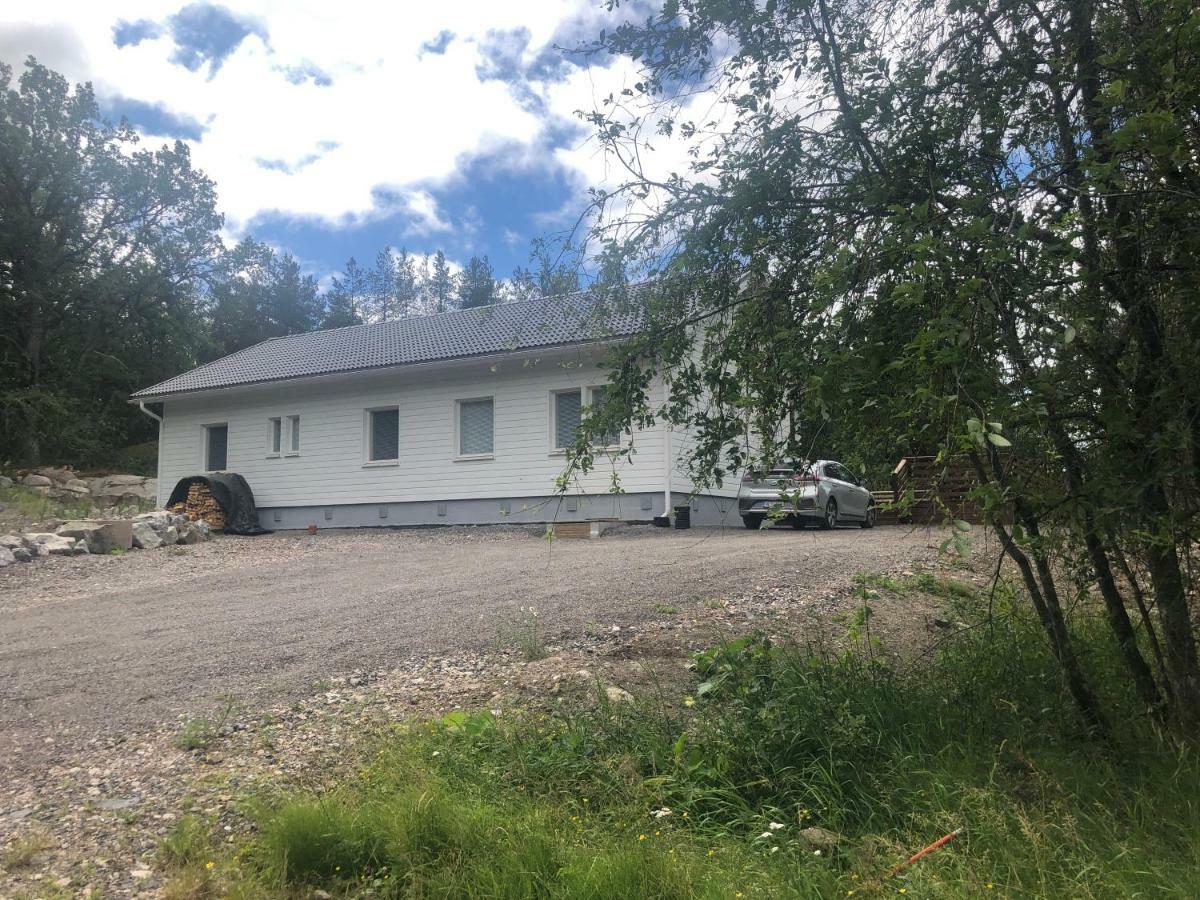 Lomamokki 25 Km Turusta Hotel Masku Екстериор снимка